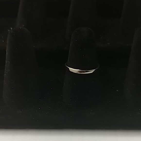 Unique Silver Ring with Colorful Inlay - Picture 3 of 6